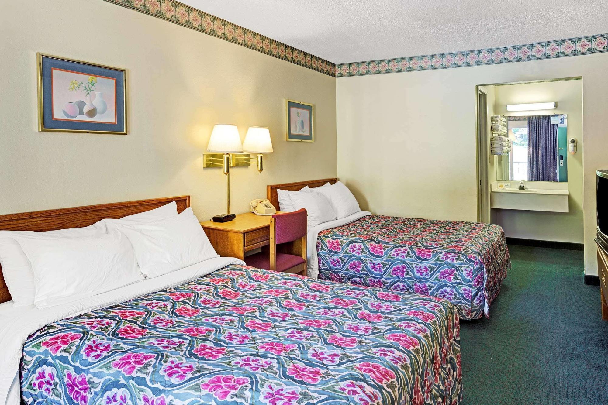 Days Inn By Wyndham Jellico - Tennessee State Line Buitenkant foto